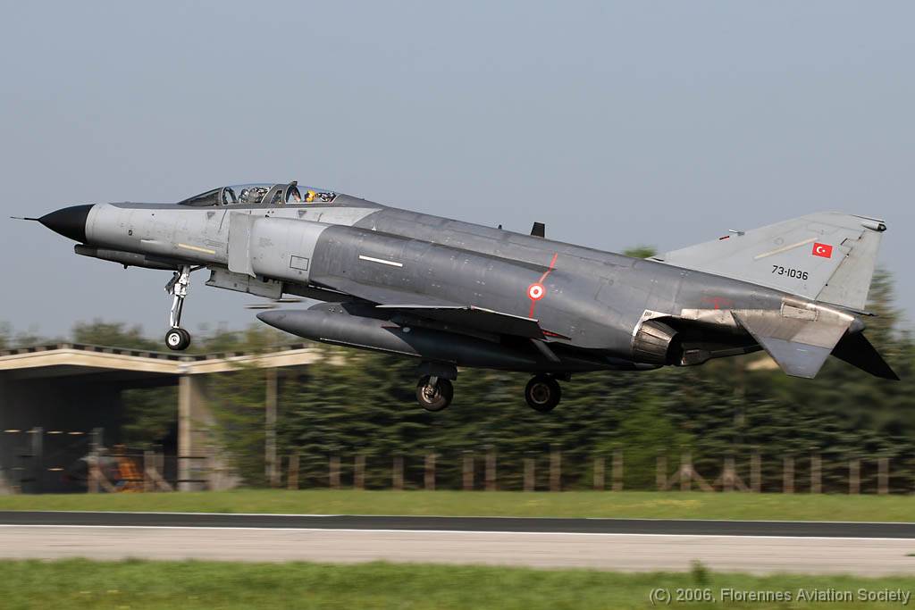 12 ETSL060511 F-4E-2020 73-1036 GD 03 Turkish Air Force F-4E-2020 73-1036 of 1 AJU/111 Filo - Lechfeld AB, 11 May 2006 (C) Gilles Denis